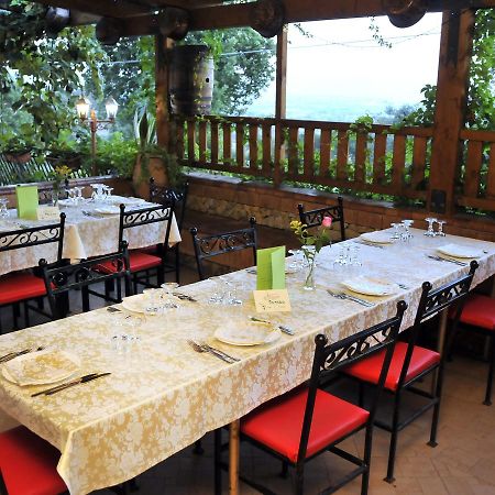 Montecorvino Pugliano Resort Le Parisien מראה חיצוני תמונה