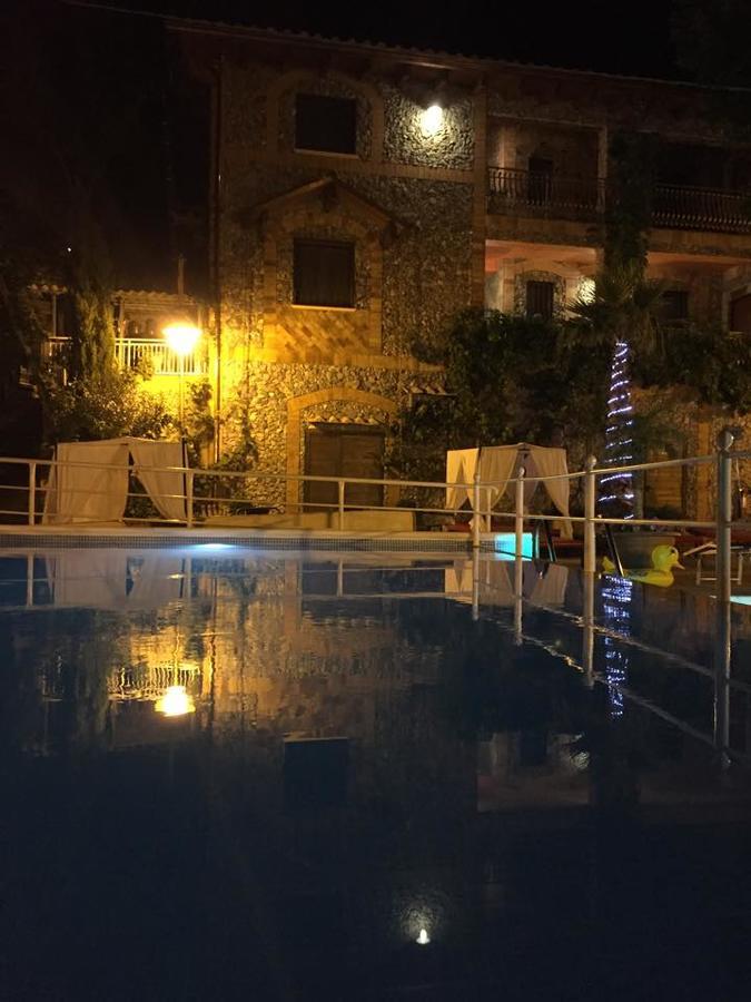 Montecorvino Pugliano Resort Le Parisien מראה חיצוני תמונה