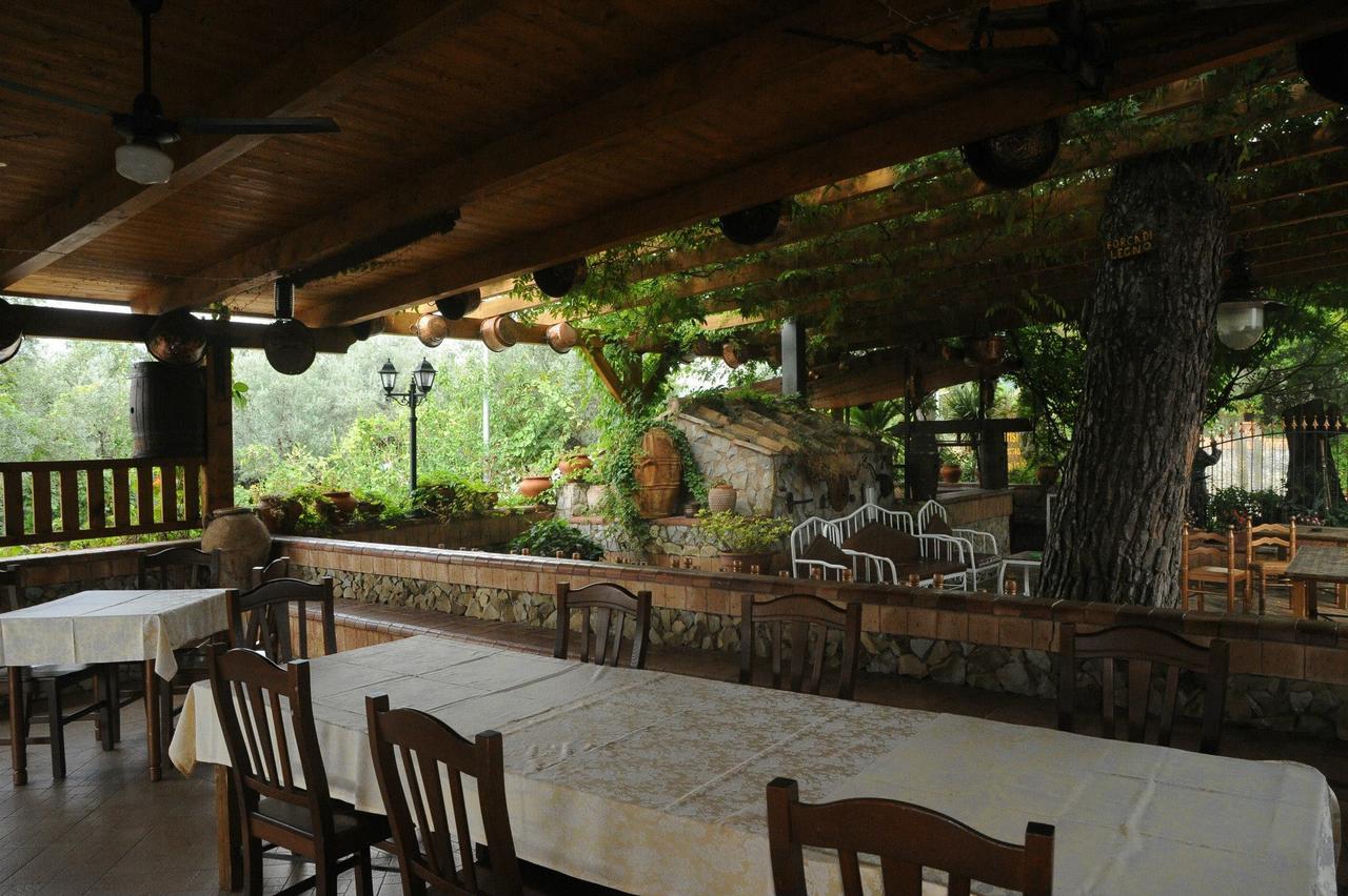 Montecorvino Pugliano Resort Le Parisien מראה חיצוני תמונה